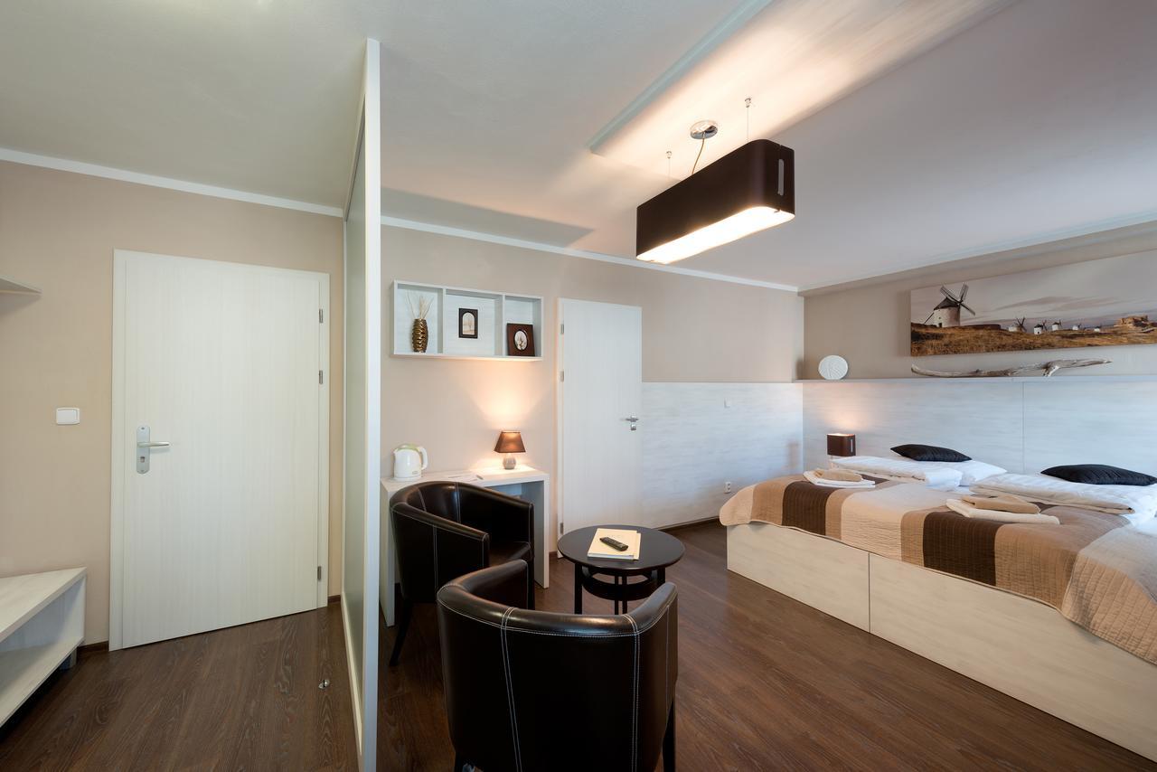 B2B Apartments Jihlava Eksteriør bilde